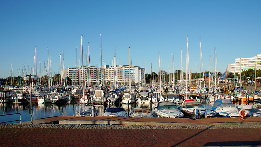 b_Damp-am-Hafen